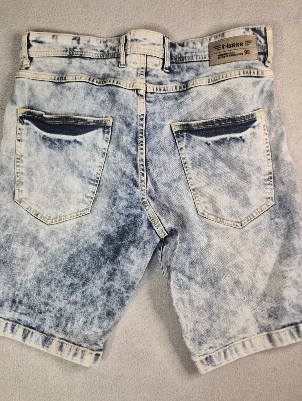 T base Blue acid wash denim shorts jorts size mens 32 waist 21